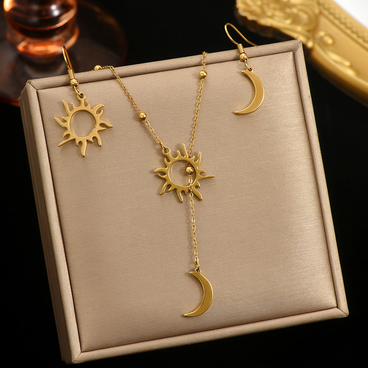 18K Gold Sun & Moon Jewelry Set – Waterproof & Hypoallergenic Gift for Women